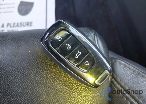 2018 Hyundai Sonata Sport z USA, uszkodzony, nr VIN 5NPE34AF3JH643583